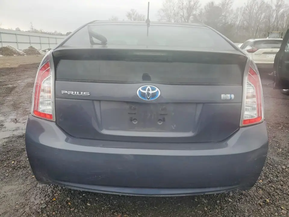 2014 TOYOTA PRIUS   