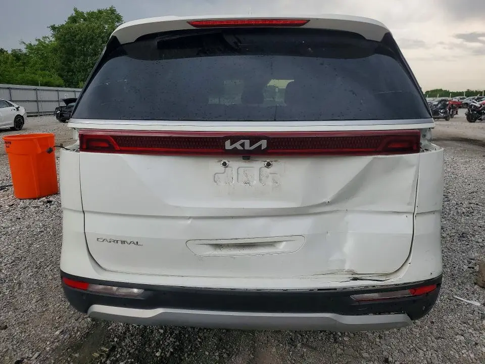 2024 KIA CARNIVAL EX  