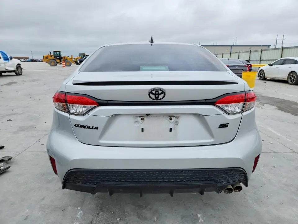2022 TOYOTA COROLLA   
