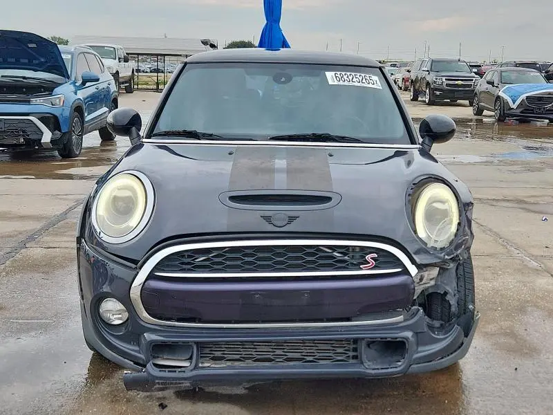 2018 MINI COOPER S  