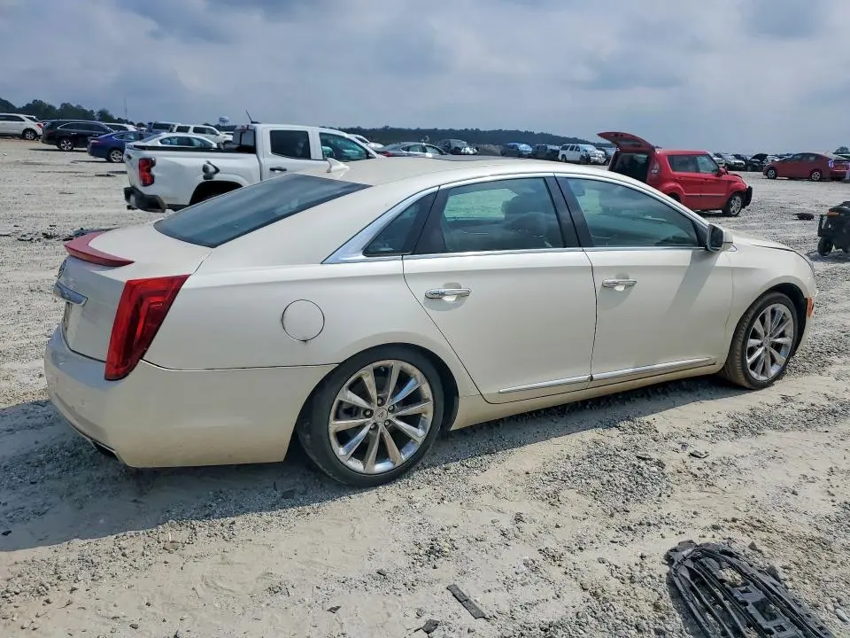 2013 CADILLAC XTS   
