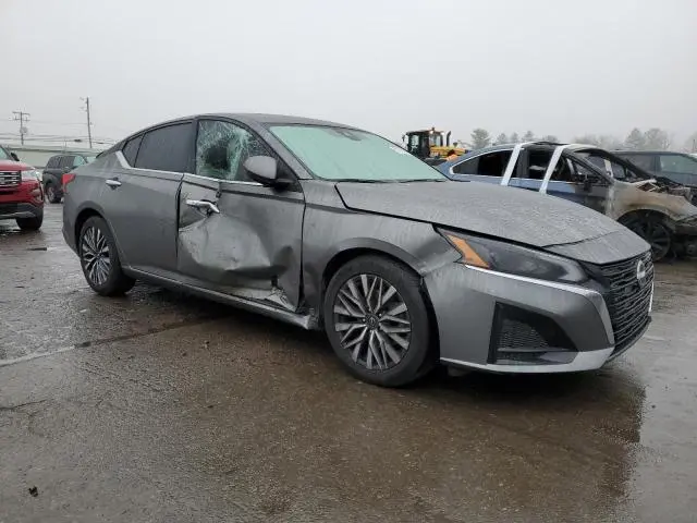 2023 NISSAN ALTIMA SV  