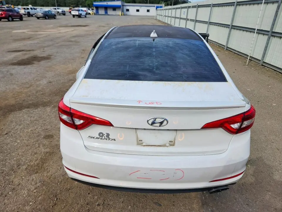 2016 HYUNDAI SONATA SE  