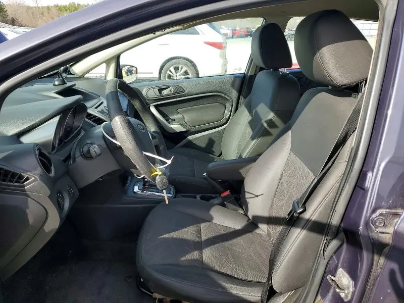 2013 FORD FIESTA SE  