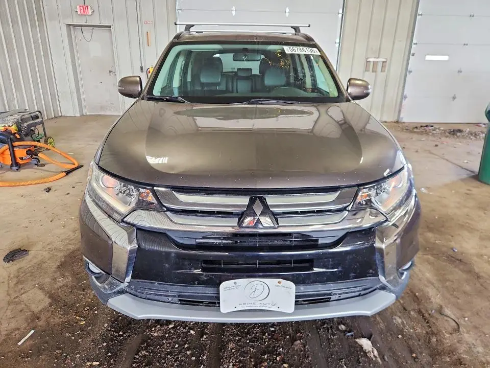 2016 MITSUBISHI OUTLANDER SE  