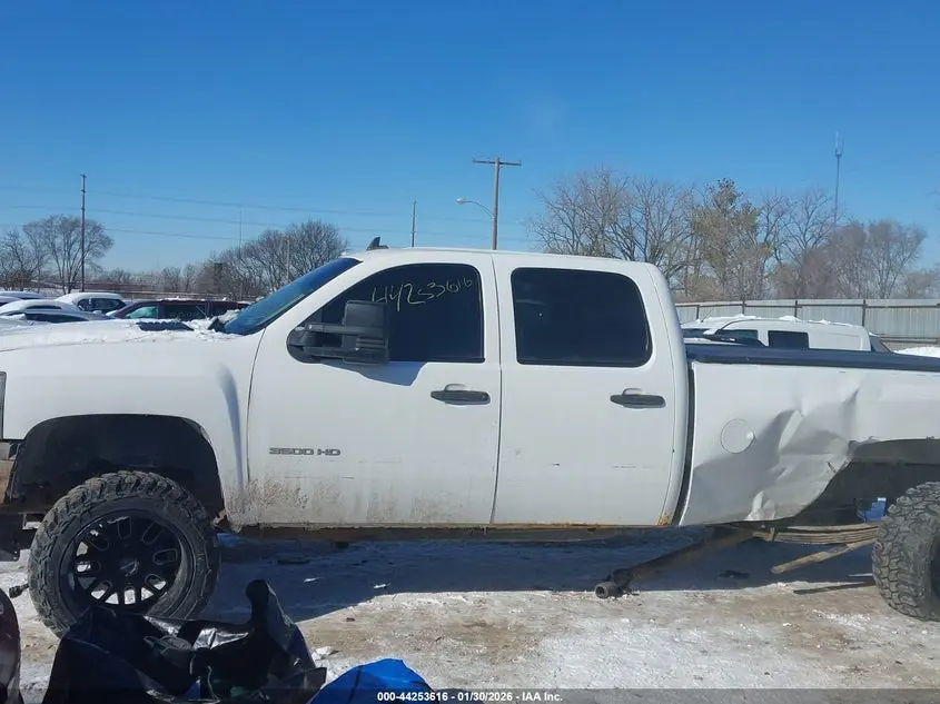 2010 CHEVROLET SILVERADO 3500HD LT
