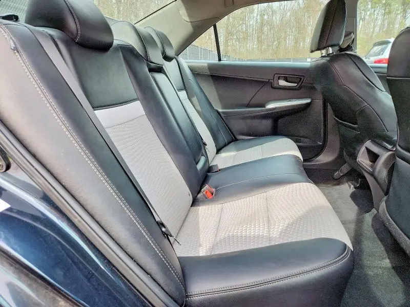 2013 TOYOTA CAMRY SE  