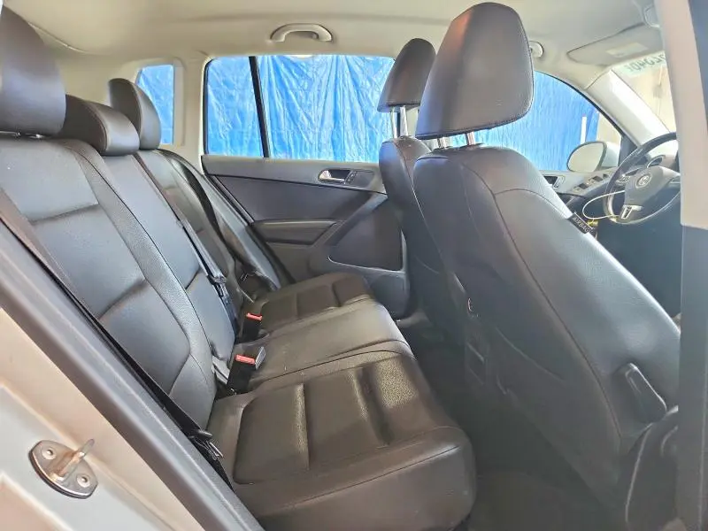 2016 VOLKSWAGEN TIGUAN S  