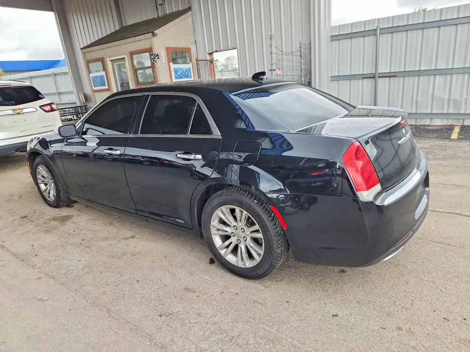2016 CHRYSLER 300C   