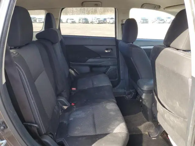 2017 MITSUBISHI OUTLANDER ES  