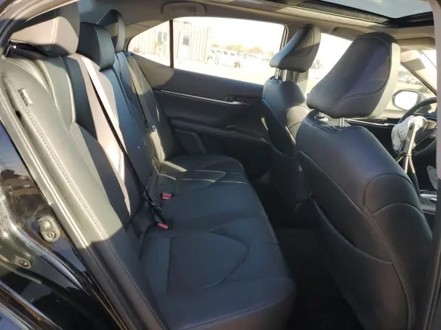 2024 TOYOTA CAMRY XLE  