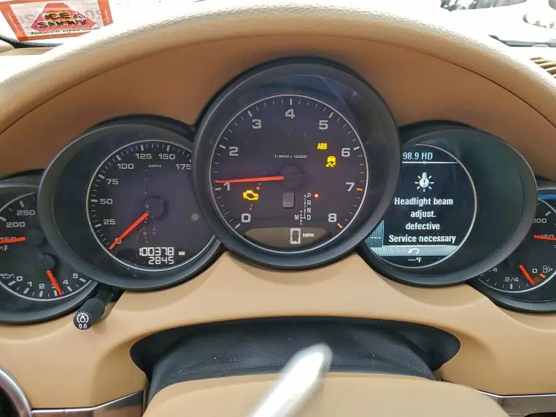 2016 PORSCHE CAYENNE   