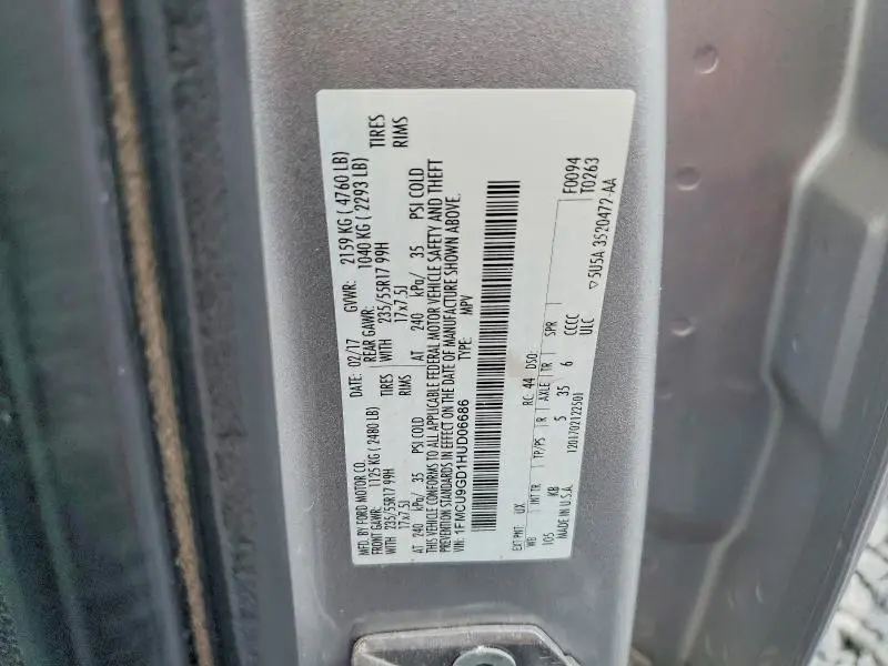 2017 FORD ESCAPE SE  