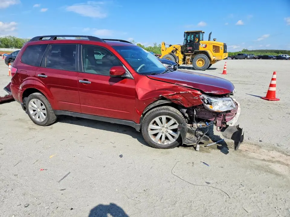 2012 SUBARU FORESTER LIMITED  
