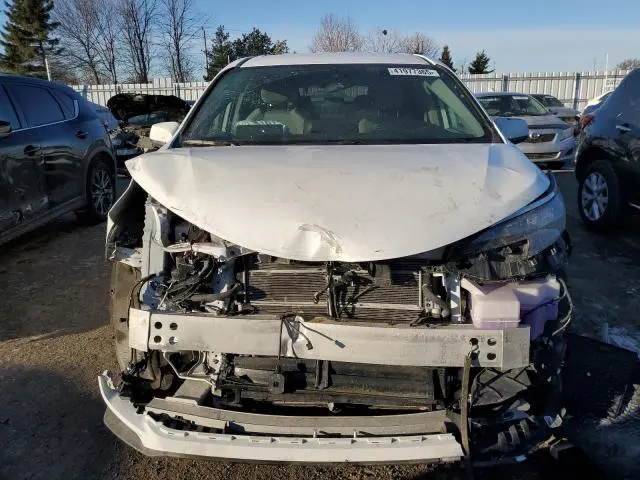 2024 TOYOTA SIENNA LE