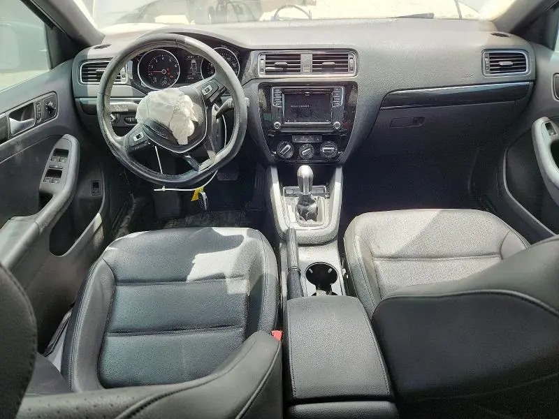 2018 VOLKSWAGEN JETTA SPORT  