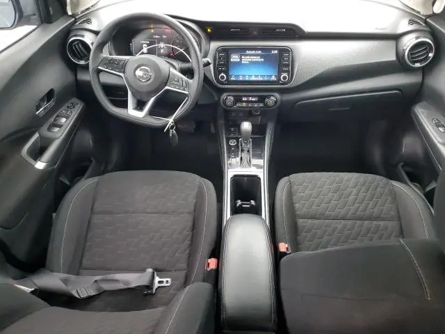 2021 NISSAN KICKS SV  