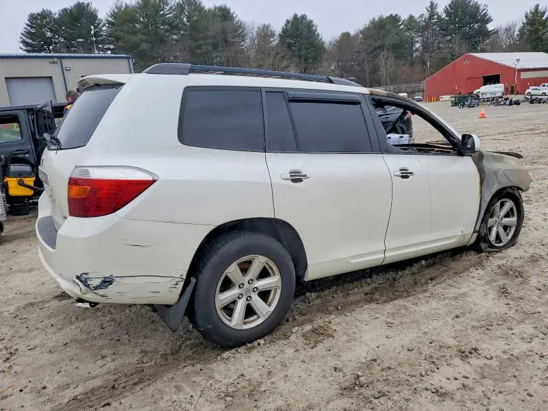 2010 TOYOTA HIGHLANDER SE  