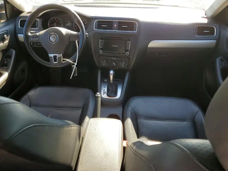 2014 VOLKSWAGEN JETTA SE  