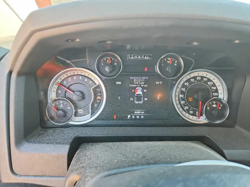 2017 RAM 1500 SLT  