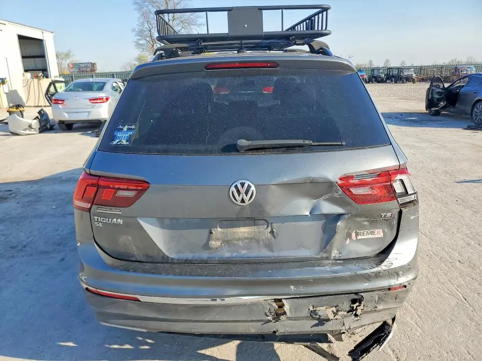 2018 VOLKSWAGEN TIGUAN SE  