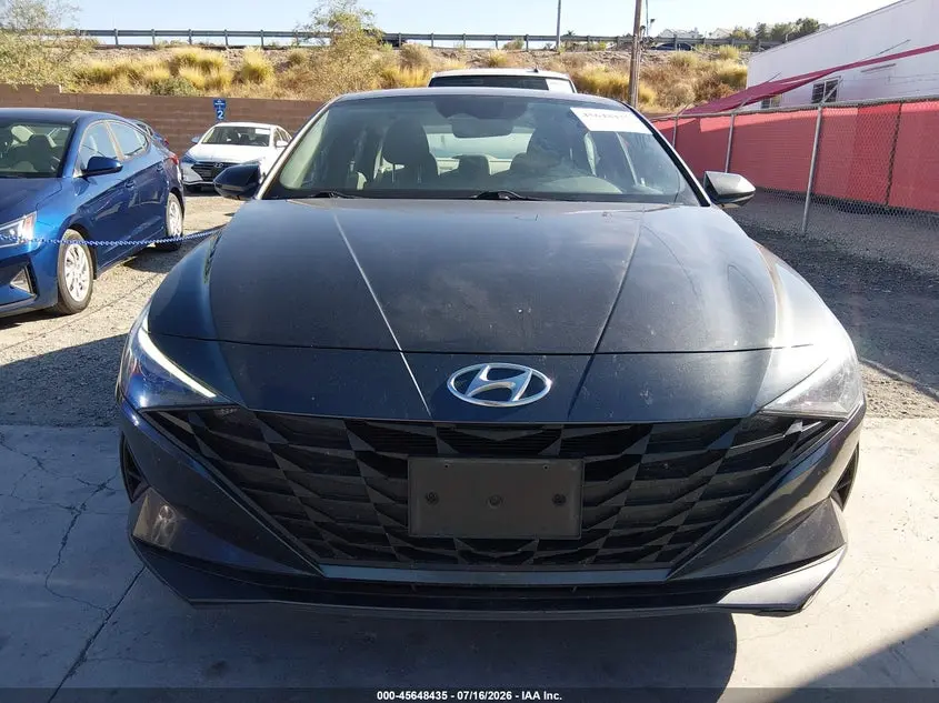 2021 HYUNDAI ELANTRA SE