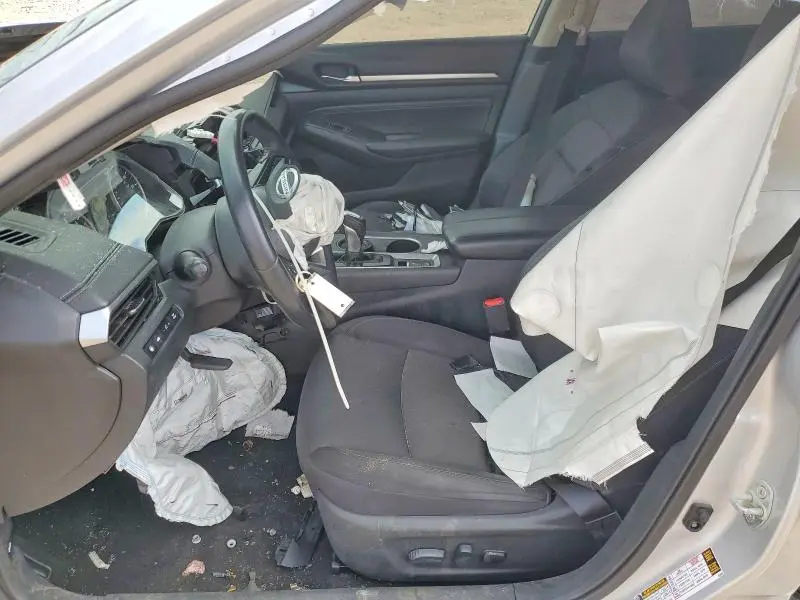 2019 NISSAN ALTIMA SV  