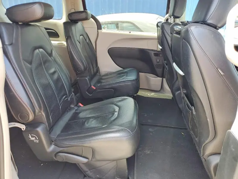 2017 CHRYSLER PACIFICA TOURING L PLUS  