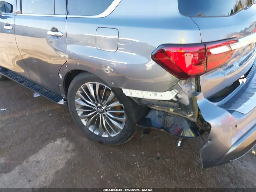 2018 INFINITI QX80  
