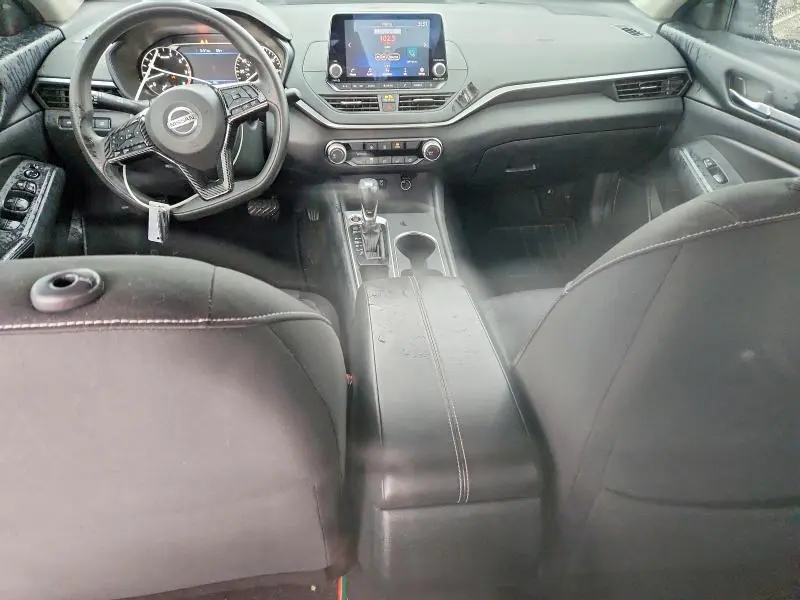 2022 NISSAN ALTIMA SV  
