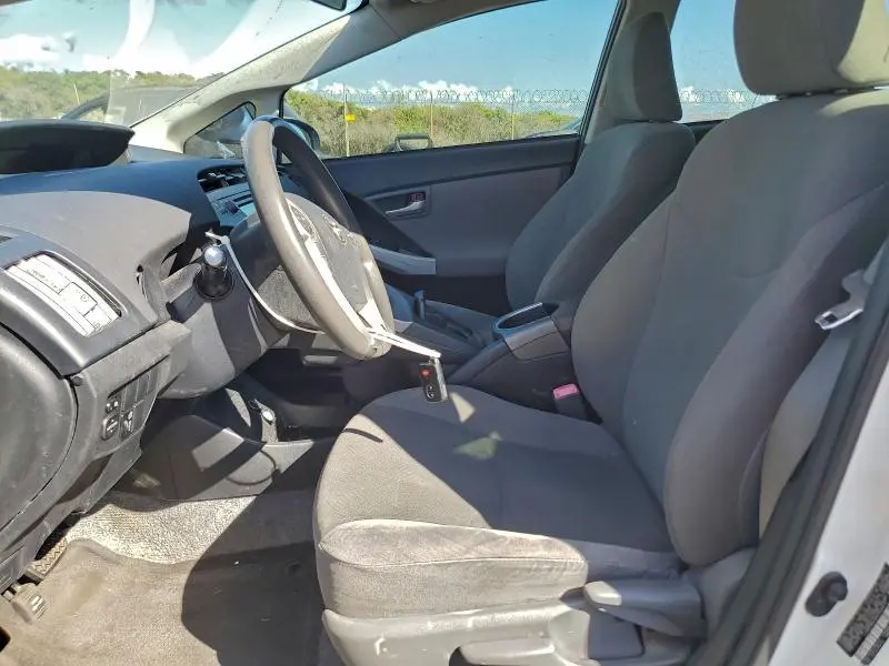 2013 TOYOTA PRIUS   