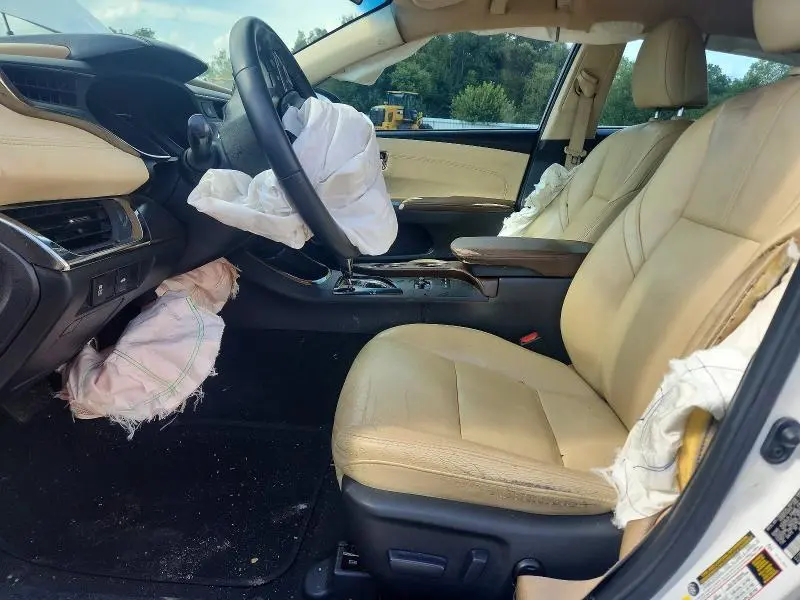 2016 TOYOTA AVALON XLE  