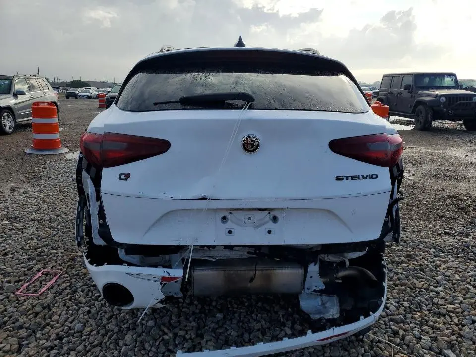 2020 ALFA ROMEO STELVIO   