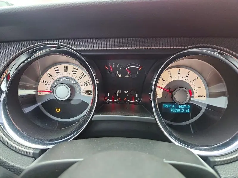 2012 FORD MUSTANG GT  