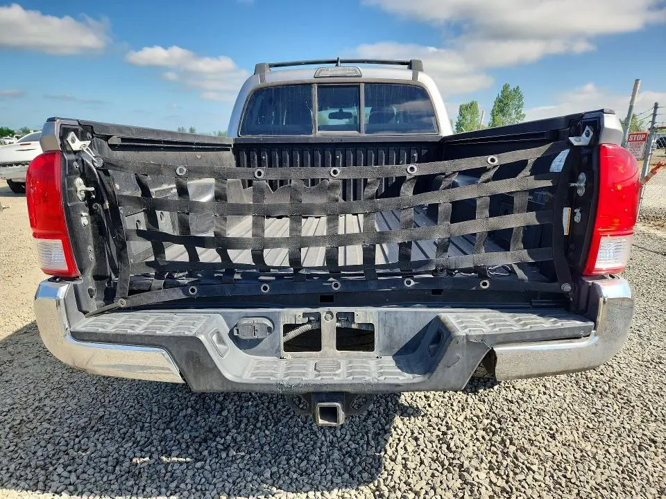 2016 TOYOTA TACOMA SR5 V6  