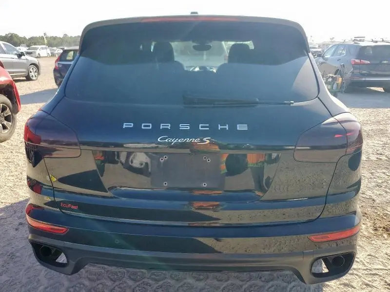 2017 PORSCHE CAYENNE S  