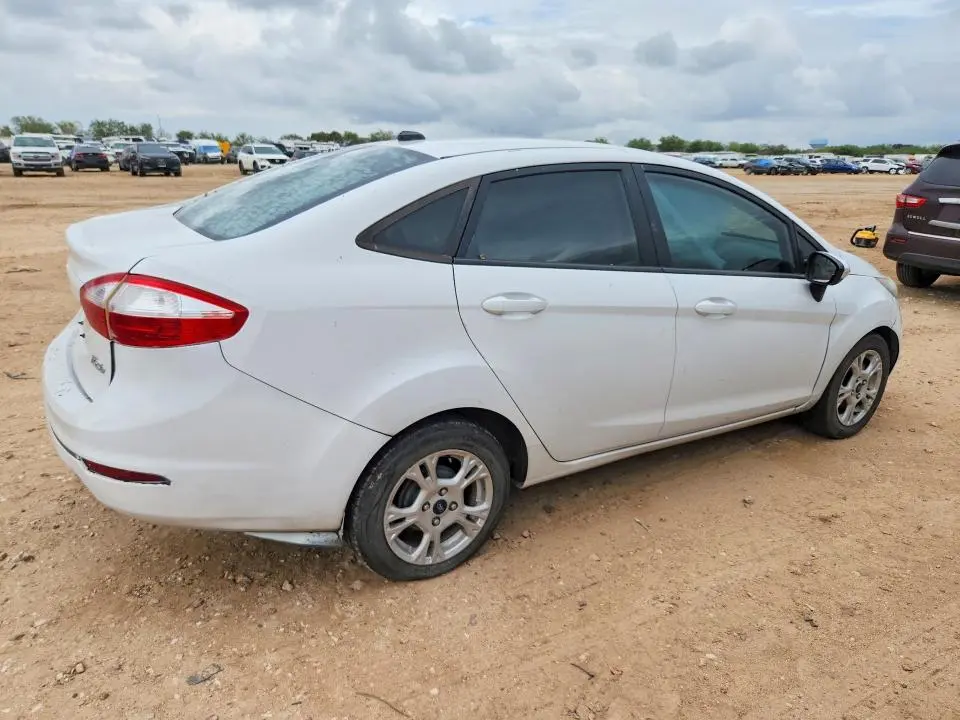 2016 FORD FIESTA SE  