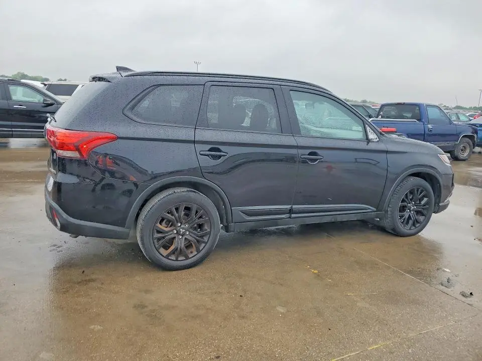 2018 MITSUBISHI OUTLANDER SE  