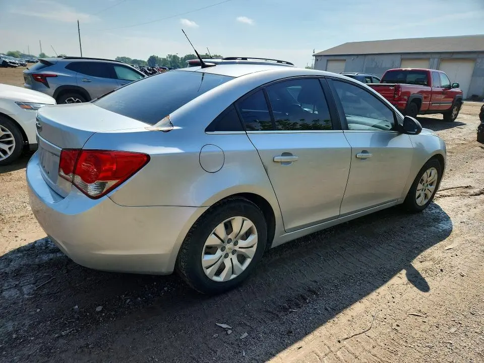 2012 CHEVROLET CRUZE LS  