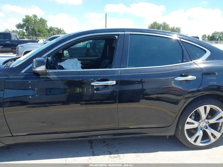 2019 INFINITI Q70 3.7 LUXE
