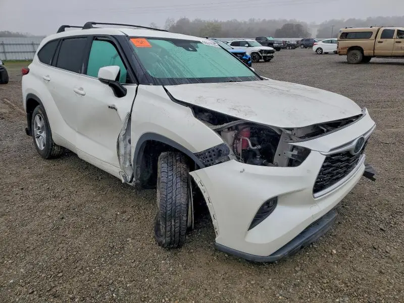 2020 TOYOTA HIGHLANDER HYBRID LE  