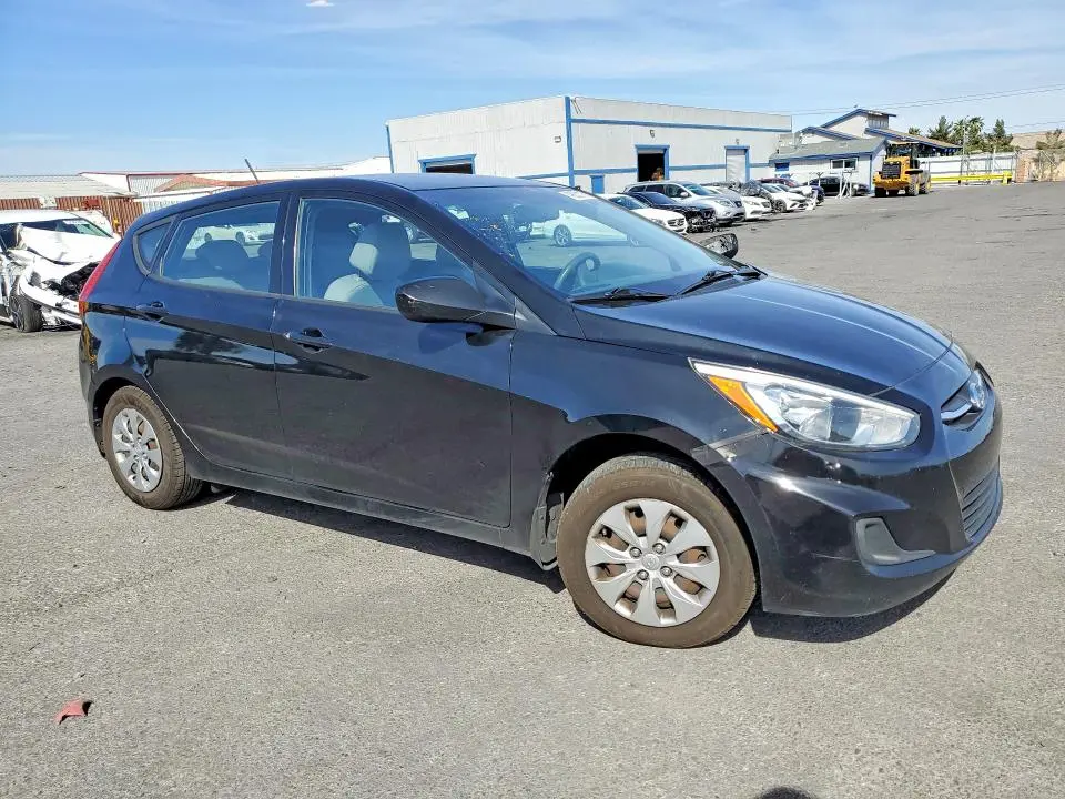 2015 HYUNDAI ACCENT GS  