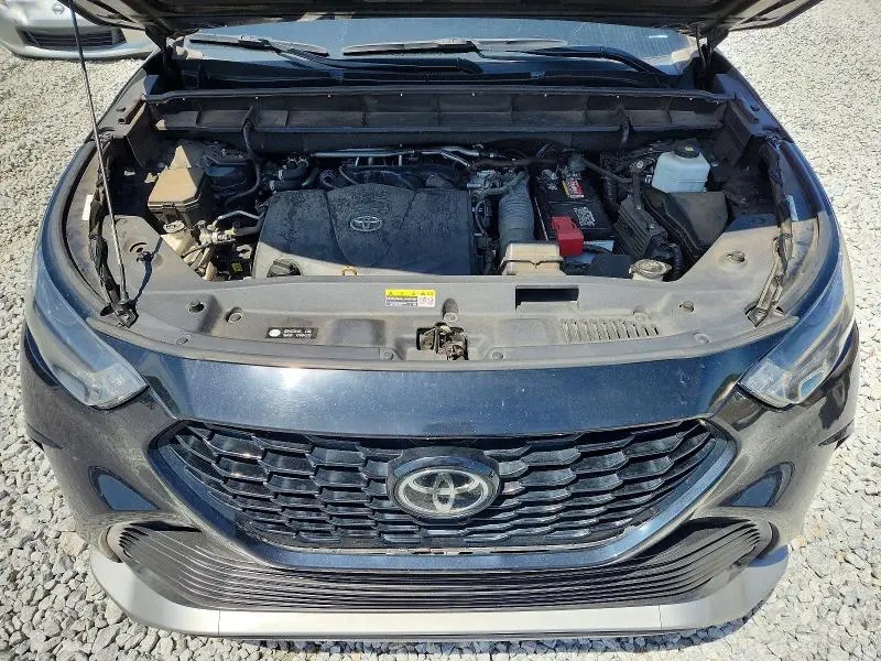 2022 TOYOTA HIGHLANDER XSE  