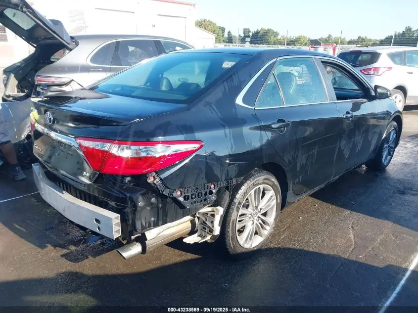 2016 TOYOTA CAMRY SE