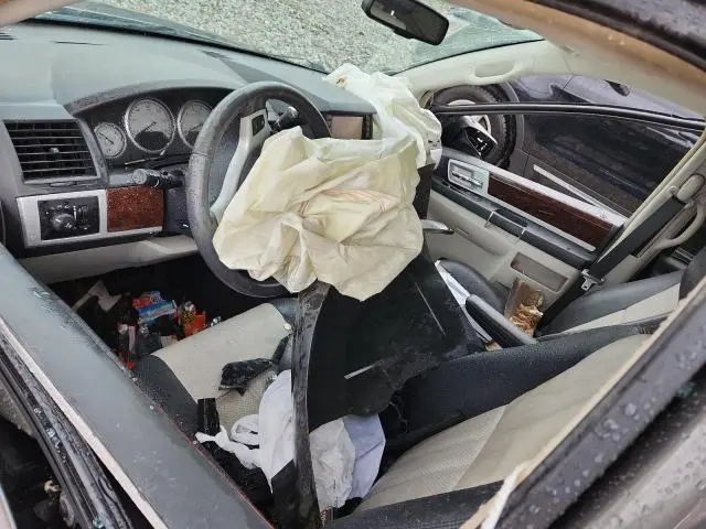 2010 CHRYSLER TOWN & COUNTRY TOURING PLUS  