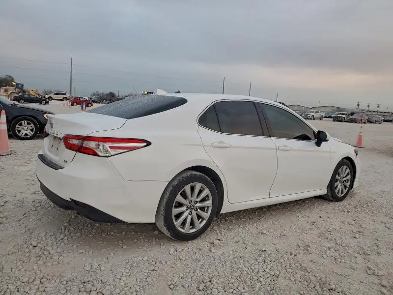 2020 TOYOTA CAMRY LE  