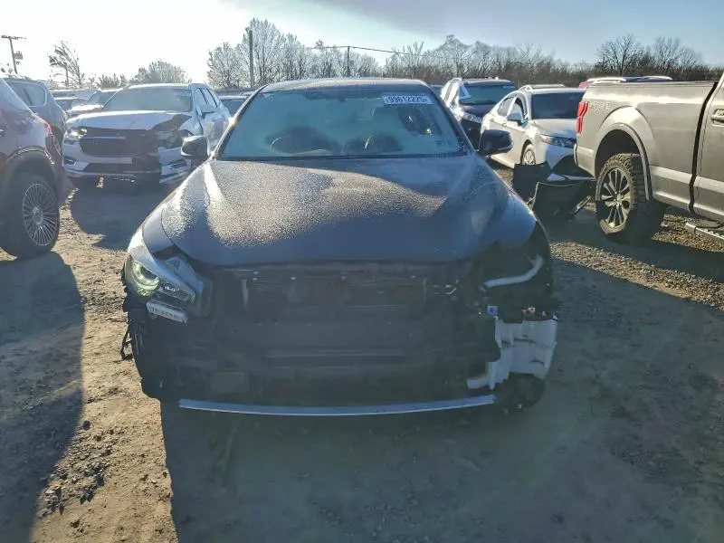 2018 INFINITI Q50 LUXE  
