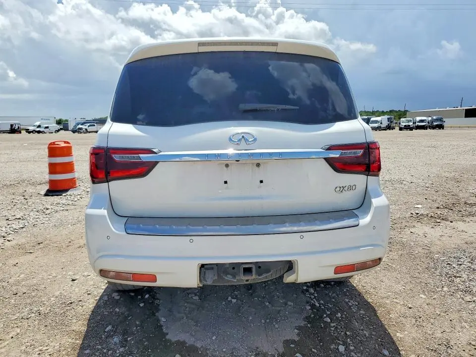 2019 INFINITI QX80 LUXE  