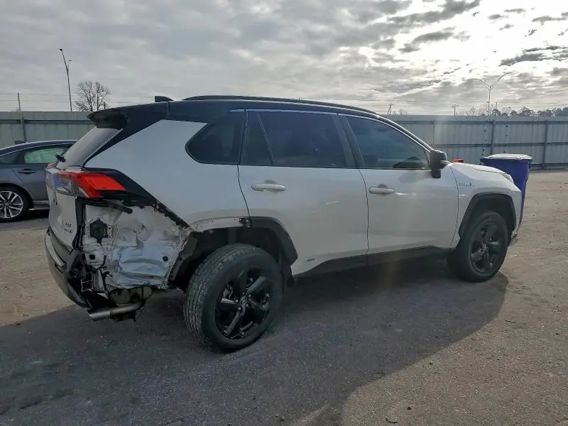 2019 TOYOTA RAV4 XSE  