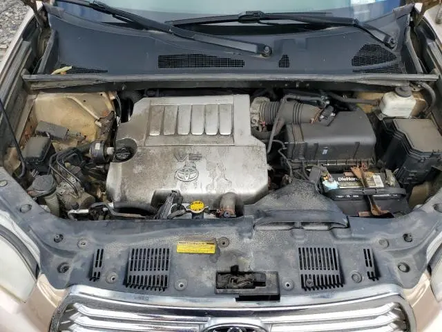 2010 TOYOTA HIGHLANDER SE  